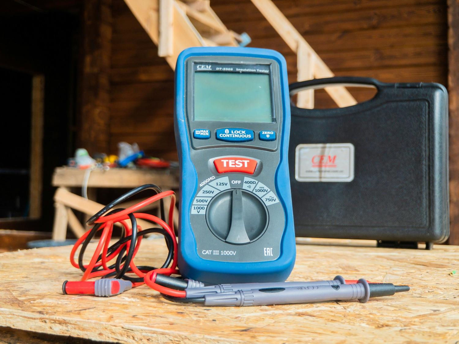 Digital test instrument with probes